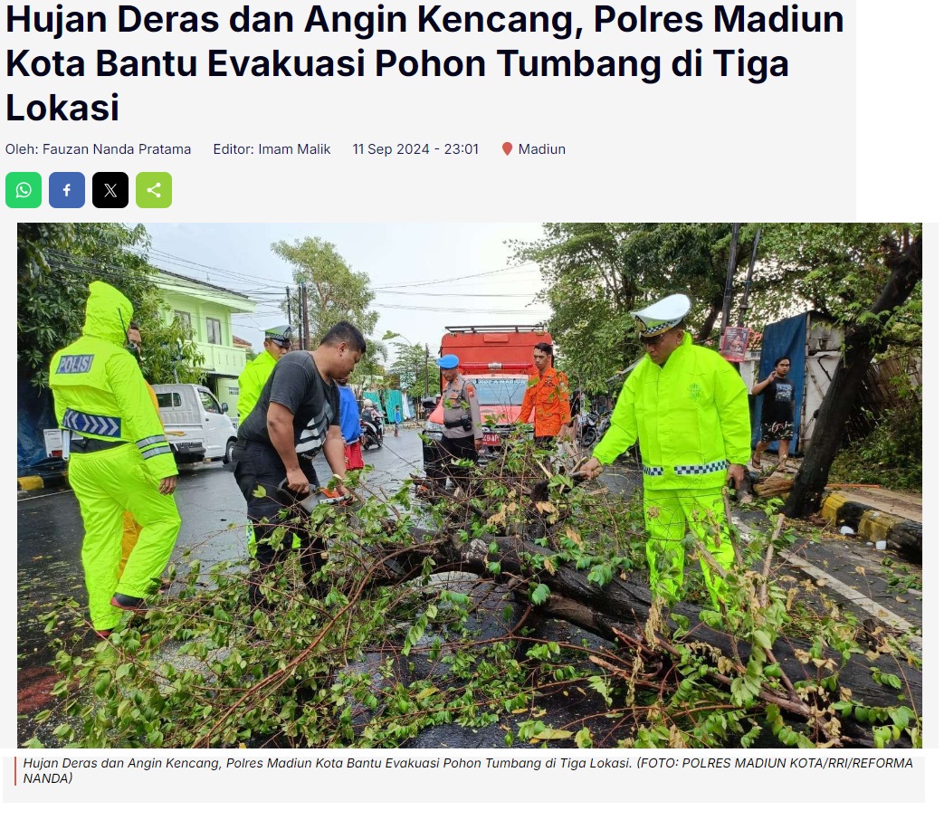 Hujan Deras dan Angin Kencang, Polres Madiun Kota Bantu Evakuasi Pohon Tumbang di Tiga Lokasi