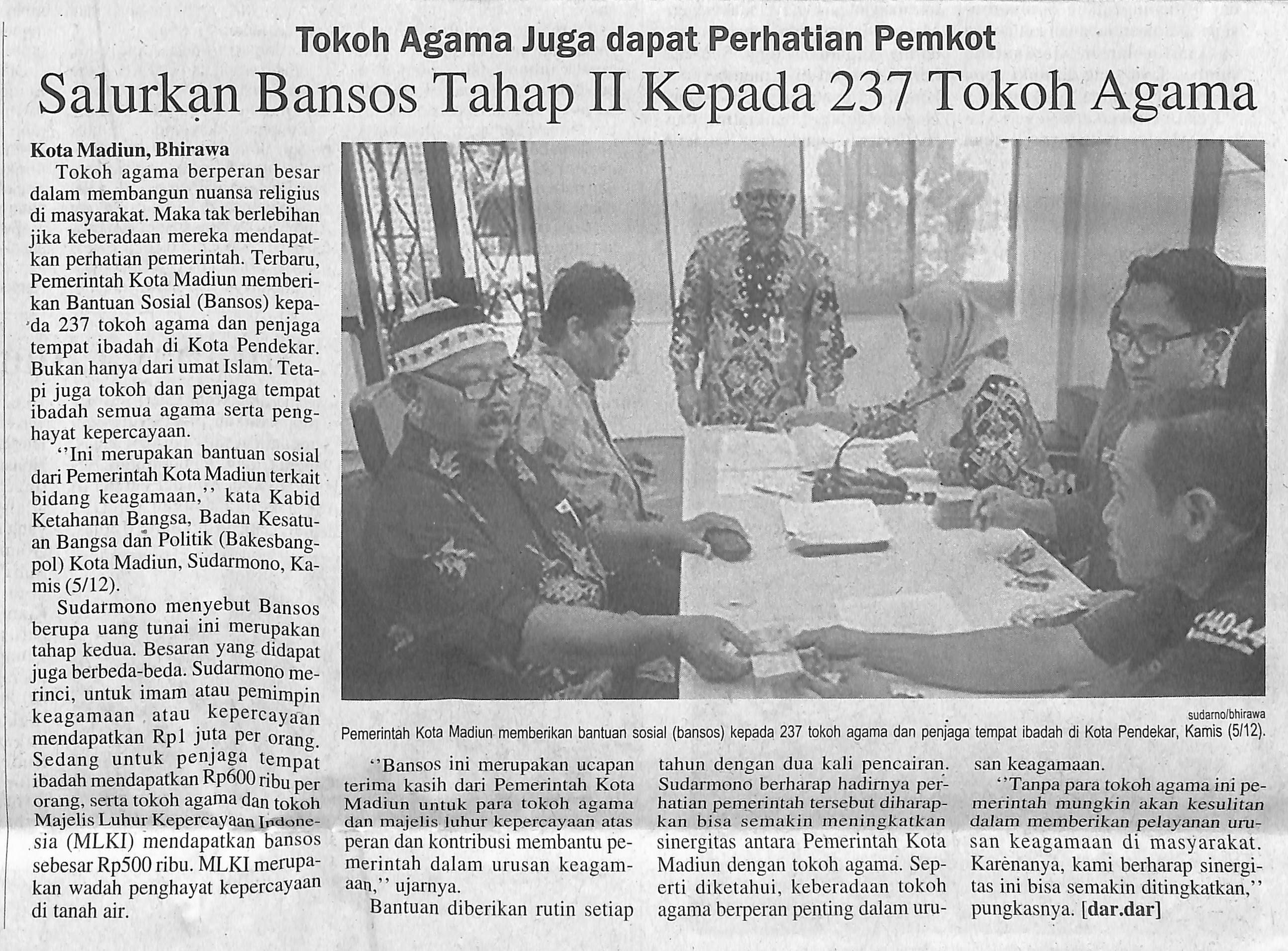 Salurkan Bansos Tahap II Kepada 237 Tokoh Agama