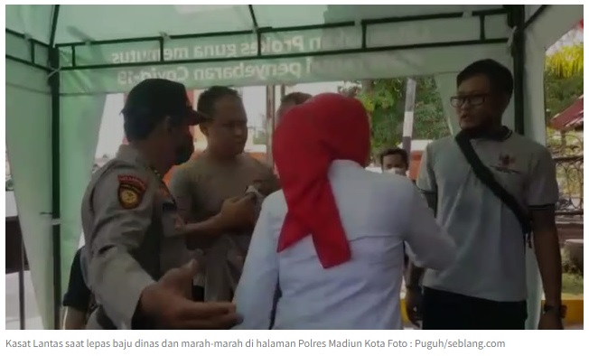 Tuduh Wartawan Lecehkan Istrinya, Kasatlantas Polres Madiun Kota Lepas Baju Dinas dan Teriak-Teriak di Halaman Polres