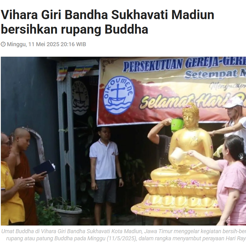 Vihara Giri Bandha Sukhavati Madiun bersihkan rupang Buddha