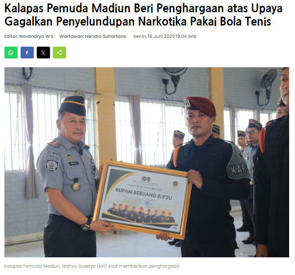 Kalapas Pemuda Madiun Beri Penghargaan atas Upaya Gagalkan Penyelundupan Narkotika Pakai Bola Tenis