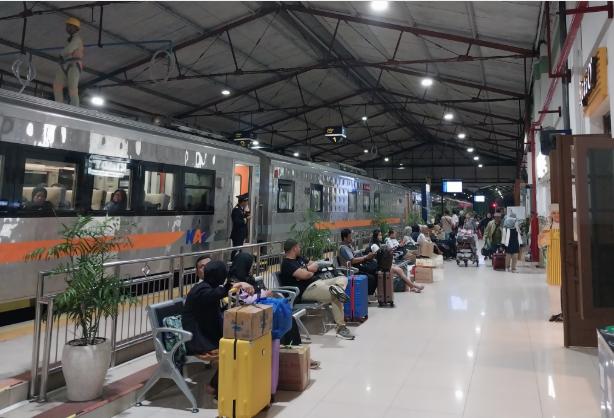 Tunjukan Trend Positif, KAI Daop 7 Madiun Tak Henti Tingkatkan Pelayanan