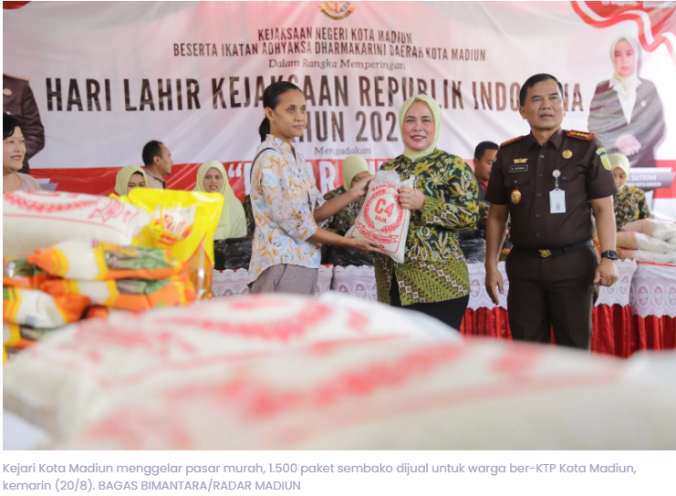 Kejari Kota Madiun Gelar Pasar Murah, 1.500 Paket Sembako Dijual di Bawah HET