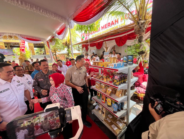 Menko AHY Apresiasi Koperasi Merah Putih di Kota Madiun Berkolaborasi Dengan Dapur MBG