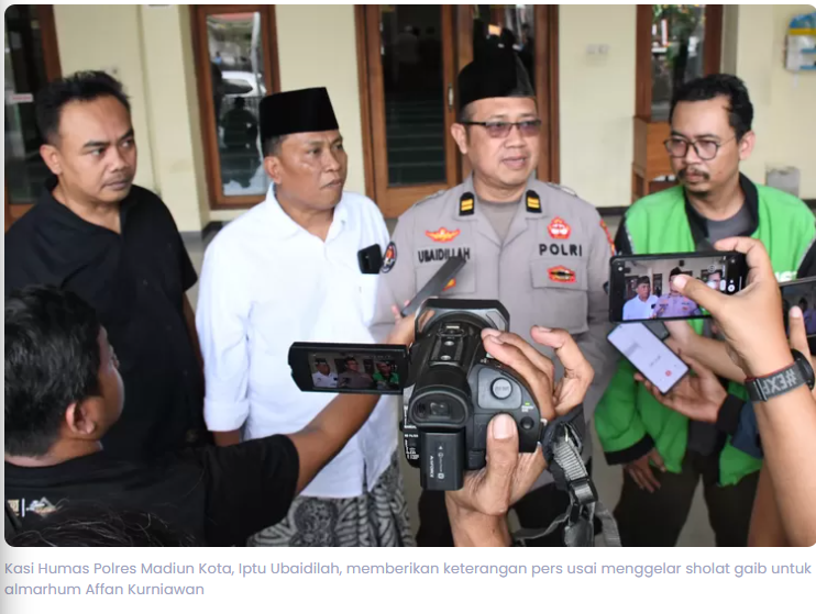 Bersama Ojol Polres Madiun Kota Gelar Salat Ghaib Doakan Affan Kurniawan