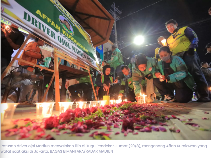 Solidaritas Ojol Madiun Doa Lilin dan Gugur Bunga untuk Affan Kurniawan