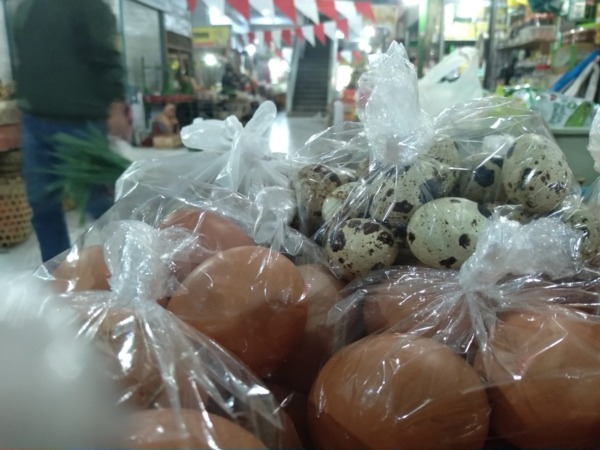 Pakan Naik, Harga Telur Ayam di Kota Madiun Meroket
