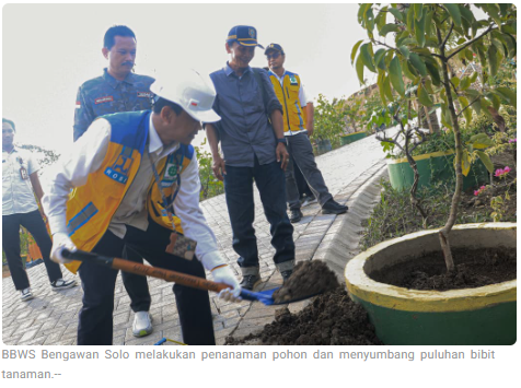 Kolaborasi Pemkot Madiun, BBWS, dan ITS Tanam Pohon dan Bahas Pembangunan TPA Winongo