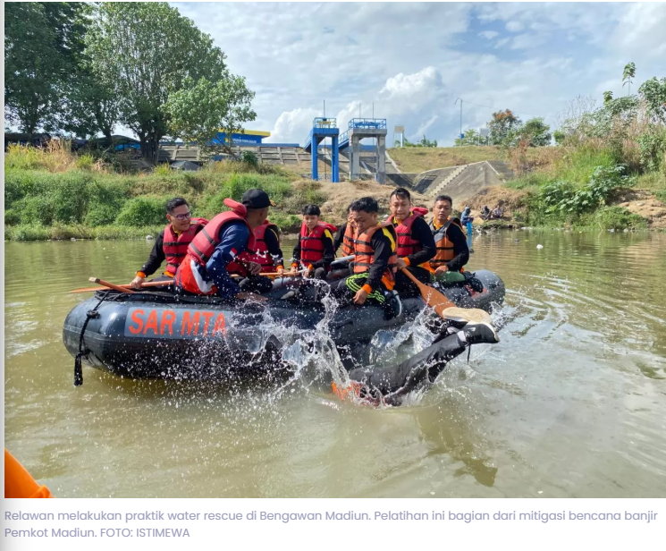Ratusan Relawan Dilatih Water Rescue 2025, Wali Kota Madiun: Siapkan Mitigasi Banjir