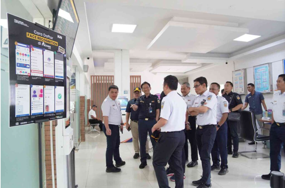Direktur Utama KAI Mengadakan Kunker Ke Daop 7 Madiun