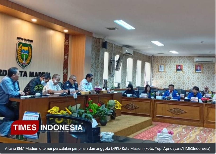 Sampaikan Enam Poin Tuntutan, Aliansi BEM Madiun Temui Wakil Rakyat