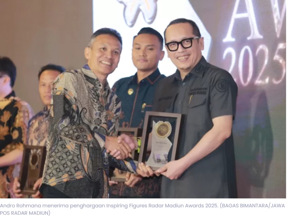 Kerja Kreatif Berkelas Dunia, Andro Rohmana Raih Penghargaan Inspiring Figures Radar Madiun Awards 2025