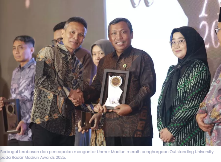 Tingkatkan Kualitas Pendidikan lewat Riset dan Kemitraan DUDI, Unmer Madiun Sabet Penghargaan Radar Madiun Awards 2025