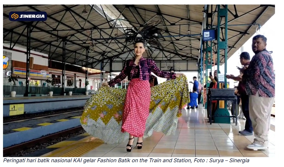 Mengintip Keseruan Fashion Batik on the Train and Station