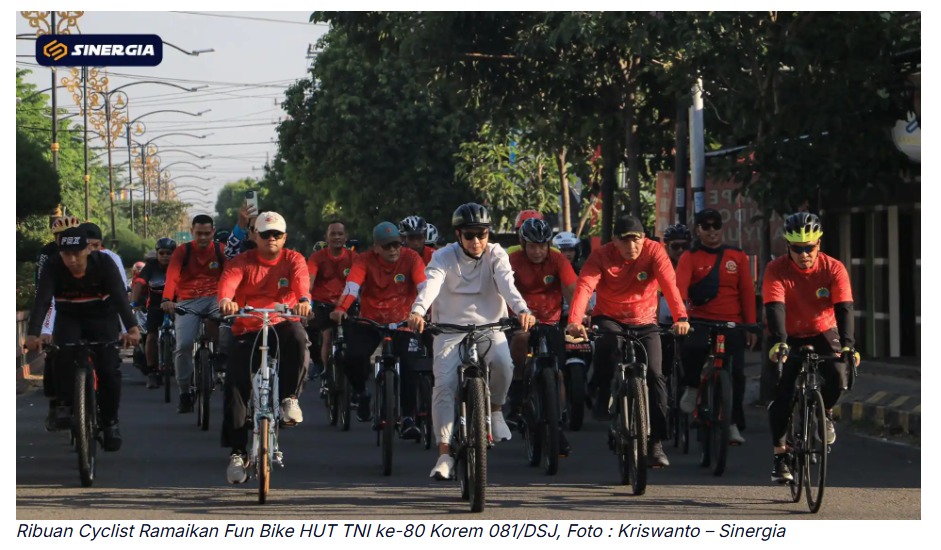Ribuan Cyclist Ramaikan Fun Bike HUT TNI ke-80 Korem 081/DSJ