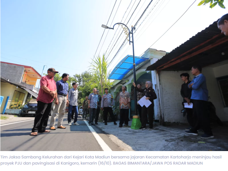 Kejari Kota Madiun Turun ke Lapangan, Awasi Proyek PJU dan Pavingisasi di Kanigoro