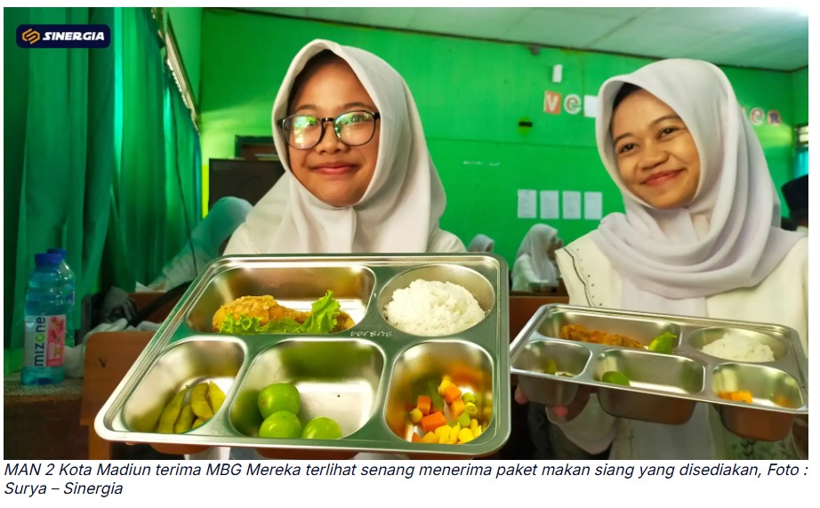 SPPG Mojorejo Resmi Beroperasi, Siswa MAN 2 Kota Madiun Antusias Nikmati Program MBG