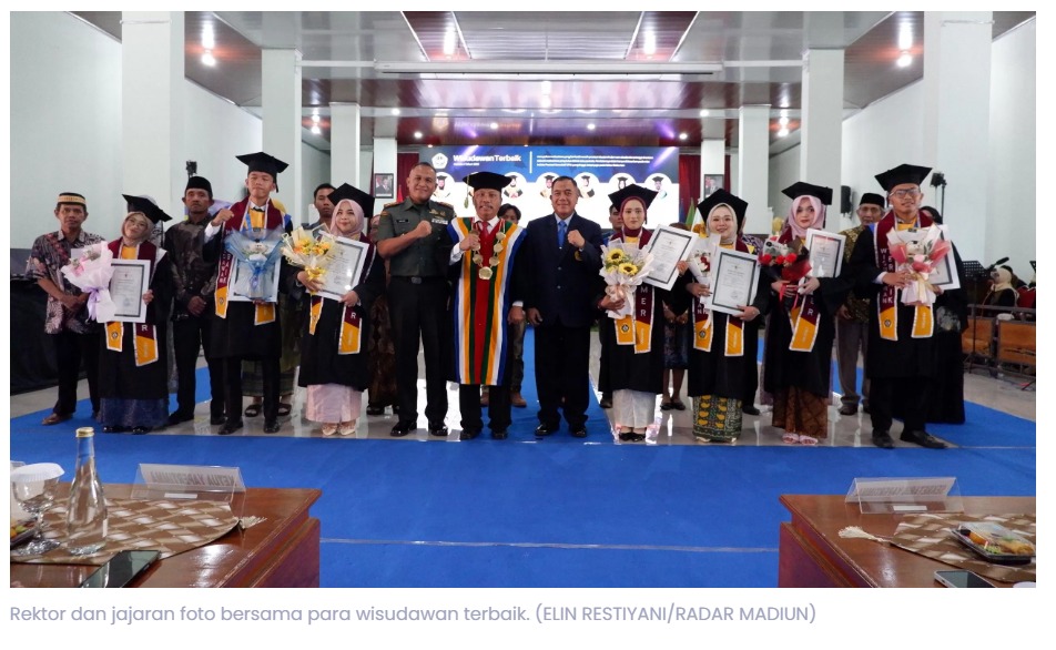 Unmer Madiun Sukses Gelar Wisuda 2025, Akreditasi Naik dan Dua Mahasiswa Raih Medali di Vietnam