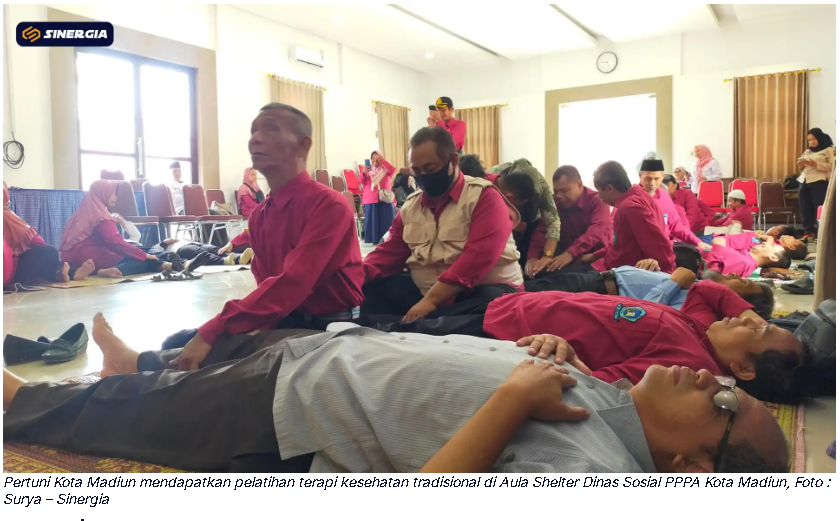 Pertuni Kota Madiun Gelar Pelatihan Terapi Kesehatan Tradisional bagi Tunanetra