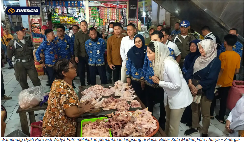 Wamendag Tinjau Harga Kebutuhan Pokok di Pasar Besar Madiun, Pastikan Stabil Jelang Nataru