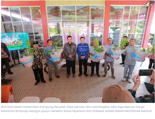 Kasus Hipertensi Tinggi, Pemkot Madiun Bagikan 80 Bibit Toga ke 35 RT