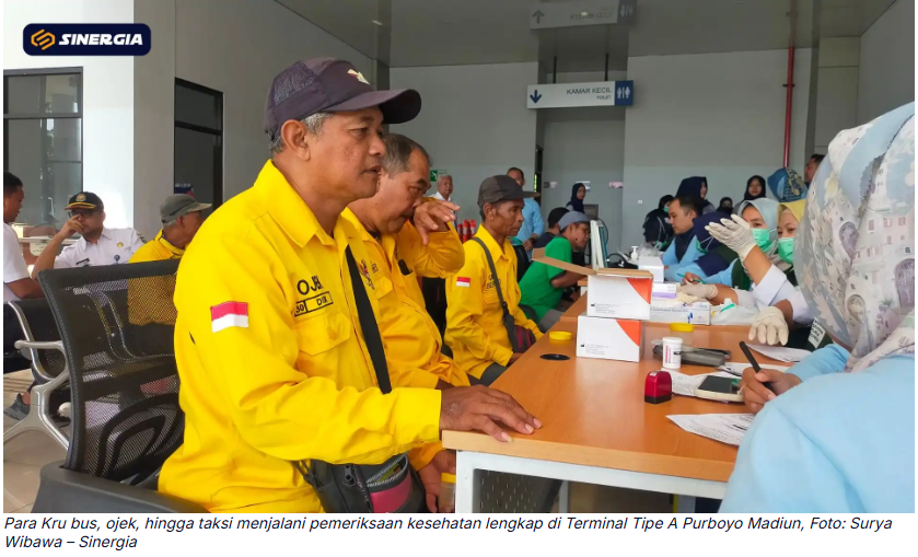 Pastikan Keamanan Penumpang, Terminal Purboyo Gelar Screening Kesehatan untuk Kru Bus dan Ojek