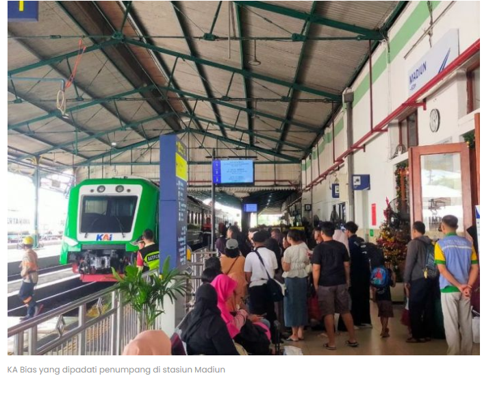 Penumpang KA Lokal Bias di Daop 7 Madiun Tembus 56.735 Selama Nataru