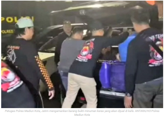Polres Madiun Kota sita ratusan liter miras diedarkan di kafe