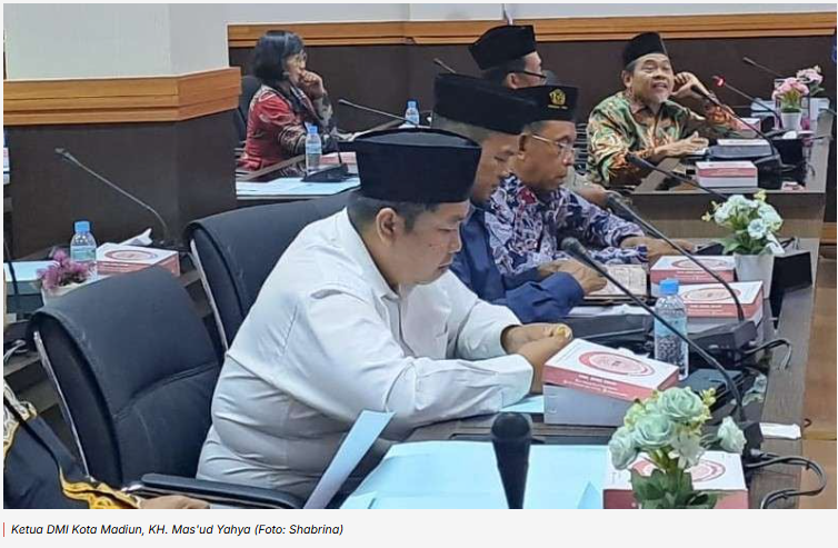 Ramadhan, Masjid Di Kota Madiun Pasang Lampu Hias