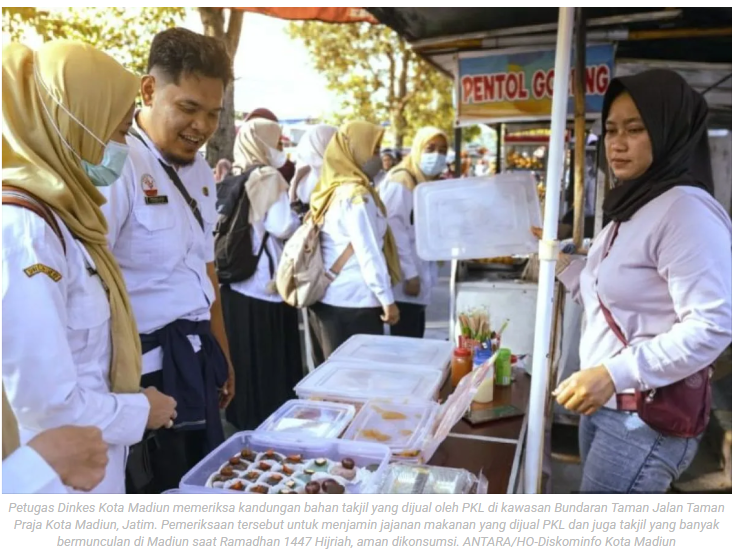 Dinkes Kota Madiun lakukan uji sampel jajanan takjil Ramadhan PKL