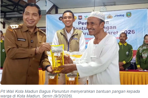 Bulog Madiun Salurkan 5.835 Ton Beras dan 1.167 Kilokiter Minyak Goreng untuk Ratusan Ribu Keluarga