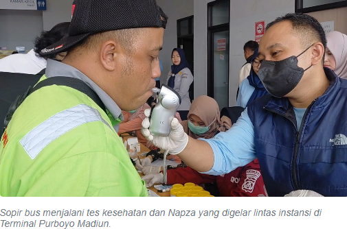 Puluhan Sopir Bus di Madiun Jalani Cek Kesehatan dan Tes Napza Jelang Mudik Lebaran