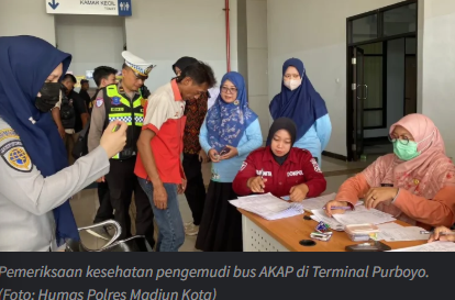 Sopir Bus di Terminal Purboyo Jalani Pemeriksaan Kesehatan jelang Mudik Lebaran