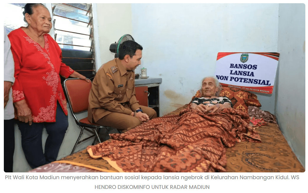 Jelang Lebaran, 185 Lansia Ngebrok di Madiun Terima Bansos Rp 2 Juta