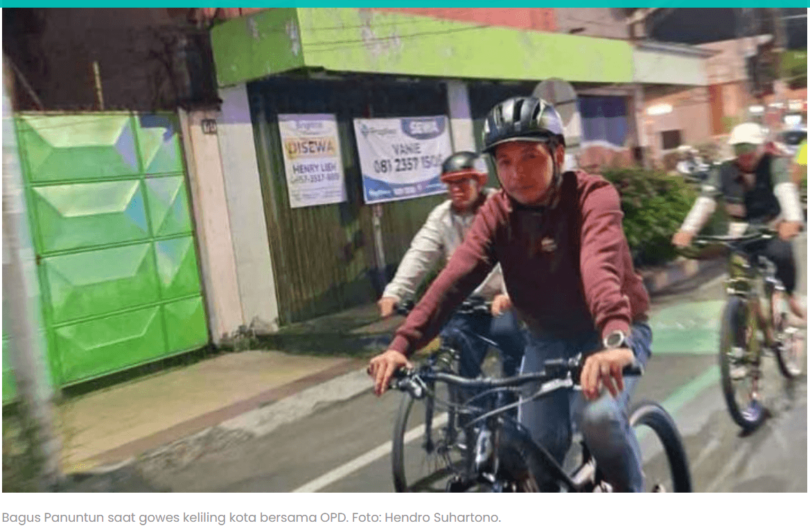 Sambut Para Pemudik, Plt Wali Kota Madiun Gowes Keliling Kota Sambil Cek Fasum
