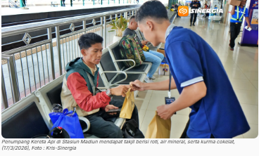 KAI Daop 7 Madiun Bagikan 700 Takjil Gratis untuk Penumpang KA Jarak Jauh Selama Lebaran 2026