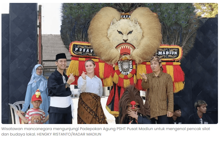 Padepokan PSHT Jadi Magnet Wisata, Budaya Pencak Silat Madiun Dikenalkan ke Mancanegara