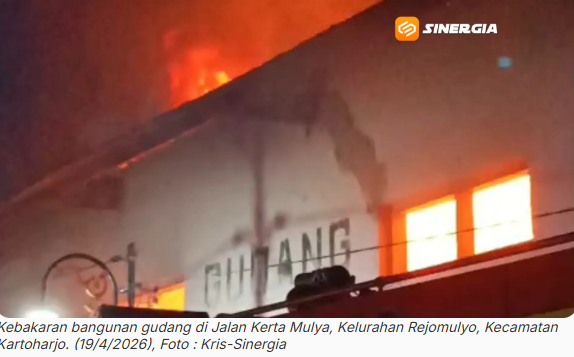 Gudang Dilalap Si Jago Merah, 3 Unit Mobil Damkar Dikerahkan