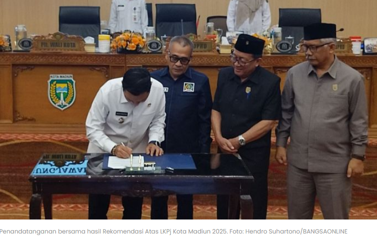 DPRD Kota Madiun Serahkan Rekomendasi LKPj 2025 ke Plt Walkot
