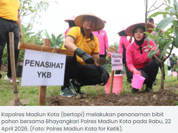 Wujud Peduli Lingkungan, Polres Madiun Kota Tanam Pohon bersama Bhayangkari