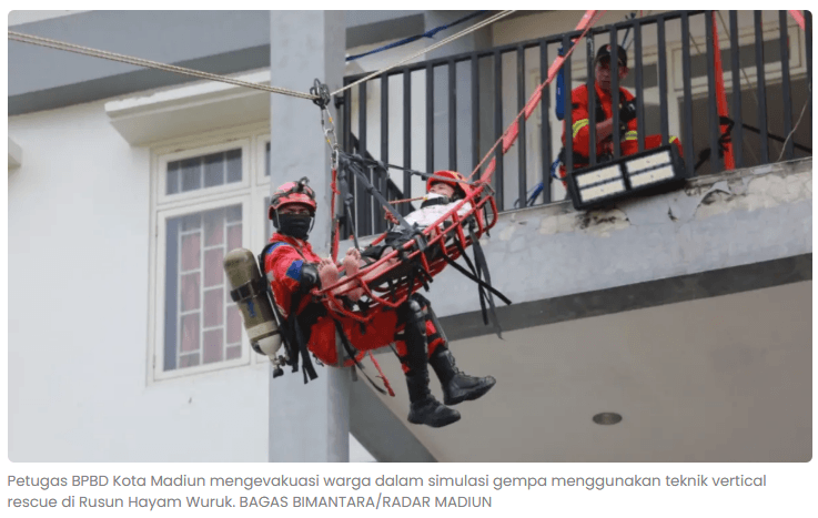 75 Personel BPBD Kota Madiun Latih Evakuasi Korban dari Gedung Tinggi