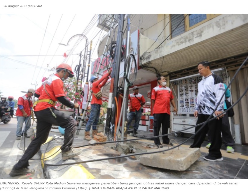 Pemkot Madiun Tertibkan Jaringan Utilitas Semrawut di Jalan Panglima Sudirman