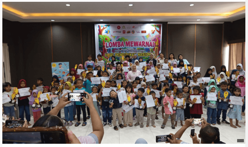 Semarak Hari Pendidikan Nasional, Komunitas Bisa Belajar Madiun Gelar Lomba Mewarnai