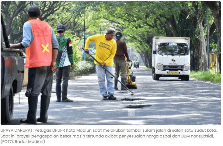 Warga Madiun Sabar Dulu, Perbaikan Jalan Terganjal Harga BBM Nonsubsidi