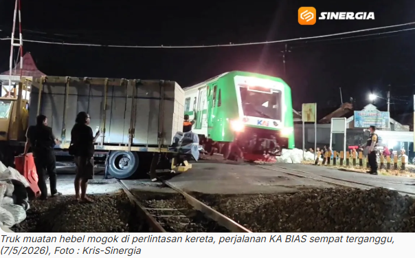 Truk Bermuatan Hebel Patah As Roda di Perlintasan JPL 136, Perjalanan KA di Daop 7 Madiun Terganggu