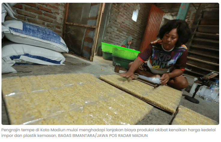 Harga Plastik Naik, Disdag Madiun Dorong Penggunaan Tempe Bungkus Daun Jati