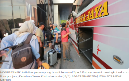 Ribuan Penumpang Padati Terminal Purboyo Madiun, Armada Tambahan Disiapkan