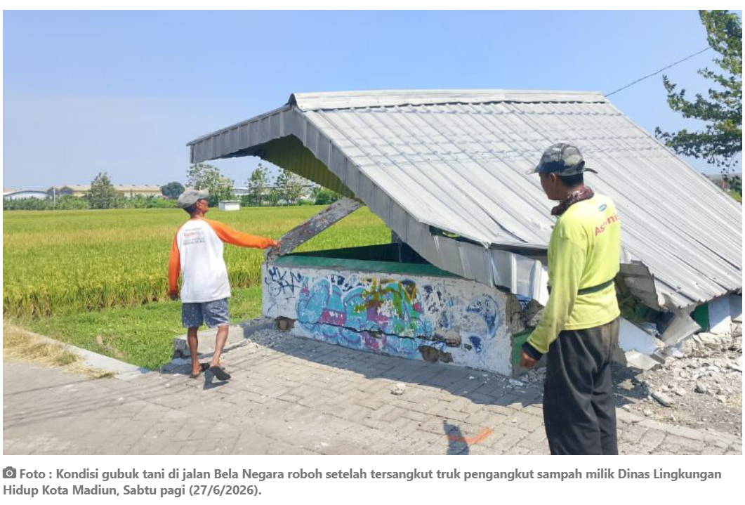 Truk Sampah DLH Kota Madiun Robohkan Gubuk Tani di Sukosari