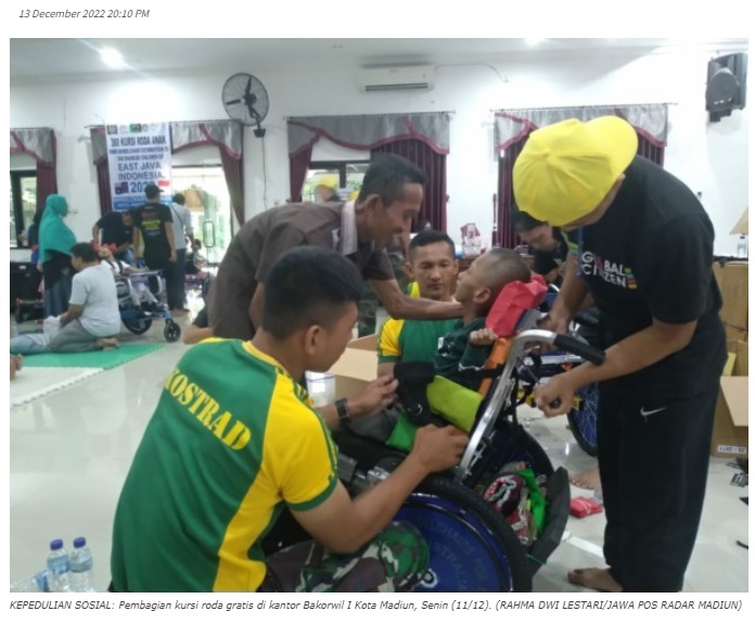 Penyandang Cerebral Palsy di Kota Madiun Dibantu Kursi Roda Gratis