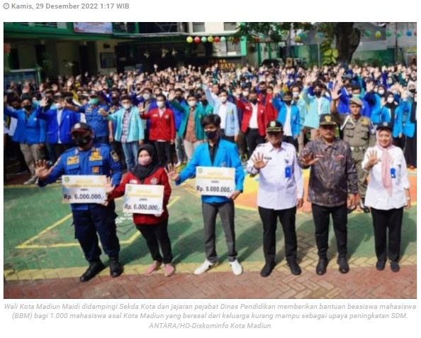 Pemkot Madiun berikan bantuan beasiswa bagi 1.000 mahasiswa